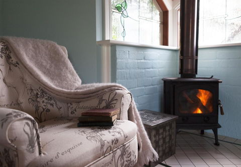 Oak Tree Lodge - Tourism Noosa 5