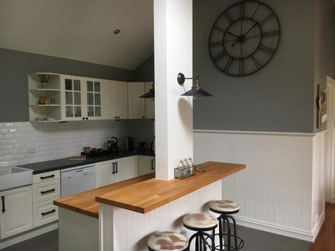 Oak Tree Lodge - Tourism Noosa 12