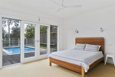Perfect Blairgowrie Beach House - Tourism Noosa 12