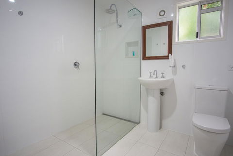 Debbie\'s Place - Tourism Noosa 16