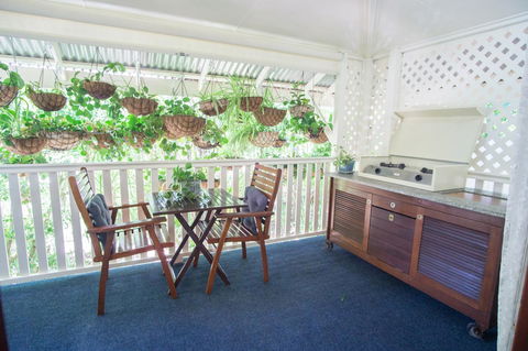 Debbie\'s Place - Tourism Noosa 33