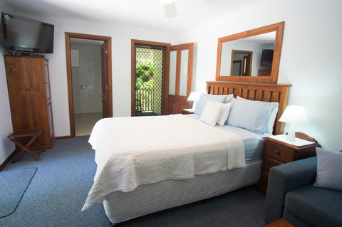 Debbie\'s Place - Tourism Noosa 3