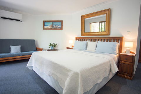 Debbie\'s Place - Tourism Noosa 18