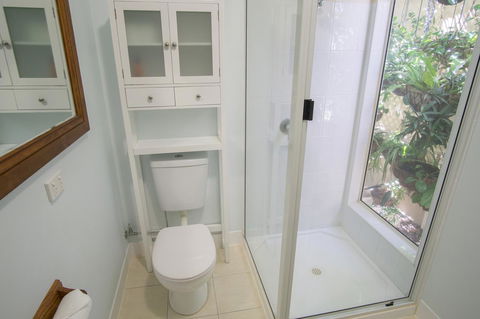 Debbie\'s Place - Tourism Noosa 43