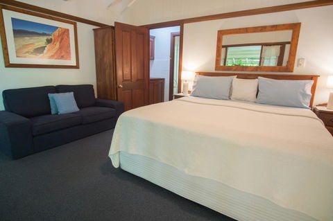 Debbie\'s Place - Tourism Noosa 37