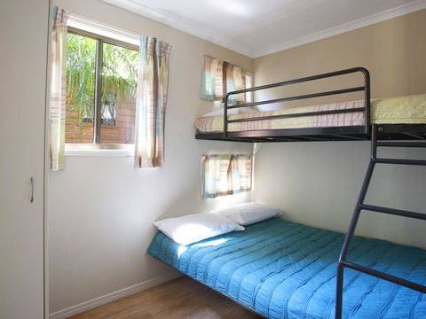 Captain Cook Holiday Village 1770 - Tourism Noosa 12