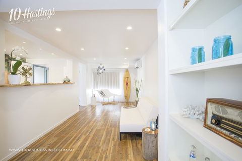 10 Hastings Street Motel - Tourism Noosa 3