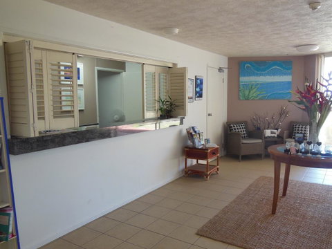 Whale Watch Ocean Beach Resort - Tourism Noosa 10