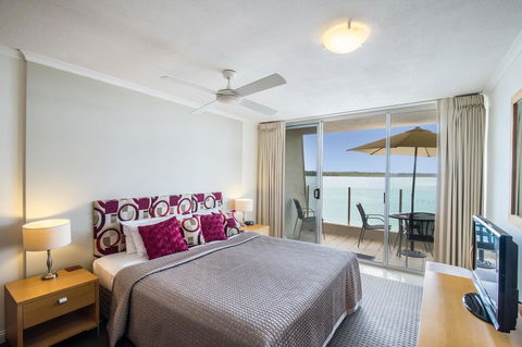 Noosa Harbour Resort - Tourism Noosa 13