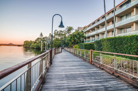 Hotel Laguna - Tourism Noosa 16