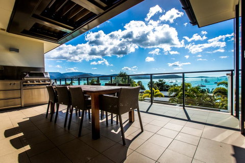 Mirage Whitsundays - Tourism Noosa 14
