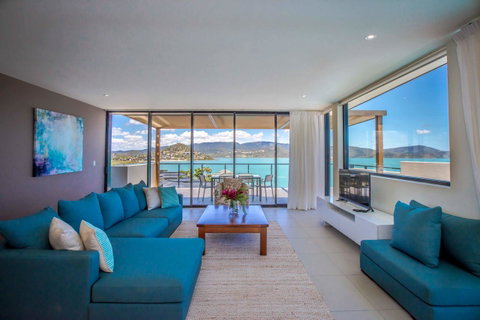 Mirage Whitsundays - Tourism Noosa 4