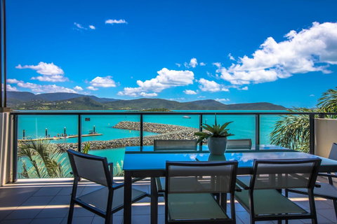 Mirage Whitsundays - Tourism Noosa 0