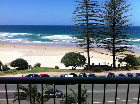 Coolum Caprice - Tourism Noosa 28
