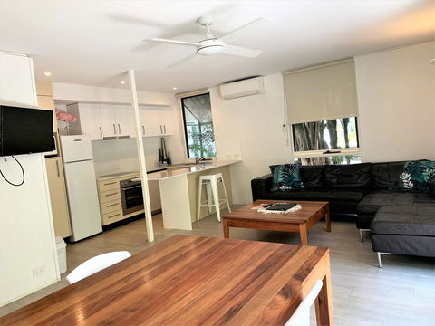 The Hastings Beach Houses - Tourism Noosa 5