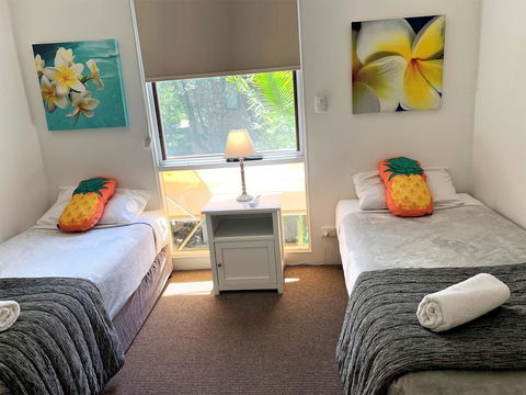 The Hastings Beach Houses - Tourism Noosa 3