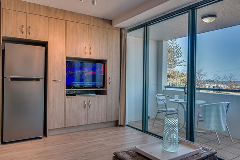 Grand Palais Boolarong Beachside Apartments - Tourism Noosa 7