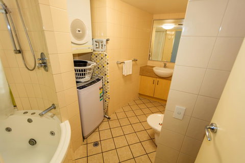 Grand Palais Boolarong Beachside Apartments - Tourism Noosa 12