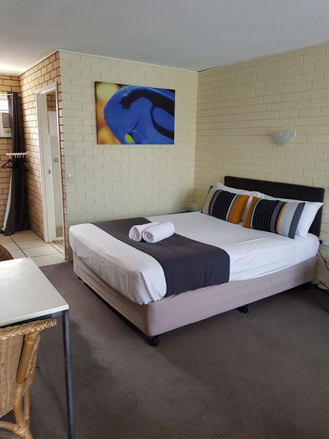 Twin Pines Motel - Tourism Noosa 21