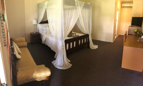 The Bearded Dragon Boutique Hotel - Tourism Noosa 9