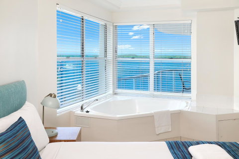 Watermark Resort Caloundra - Tourism Noosa 33