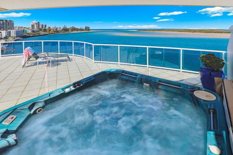 Watermark Resort Caloundra - Tourism Noosa 20