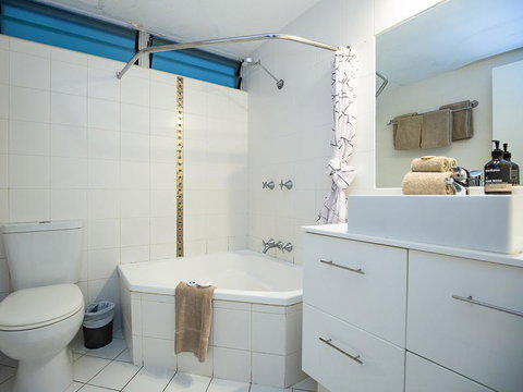 Beach Lodges - Tourism Noosa 26