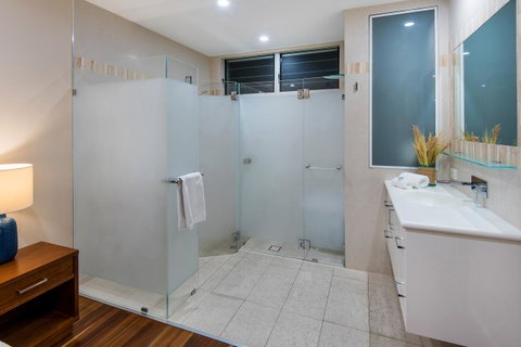 Beach Lodges - Tourism Noosa 42
