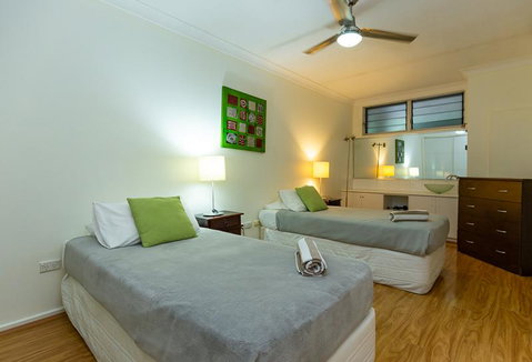 Beach Lodges - Tourism Noosa 27