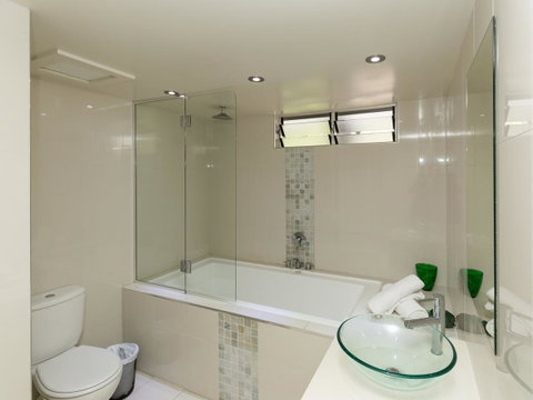 Beach Lodges - Tourism Noosa 12