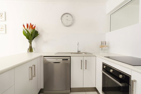 The White House Port Douglas - Tourism Noosa 10