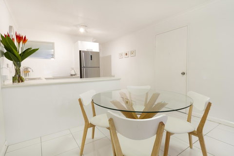 The White House Port Douglas - Tourism Noosa 13