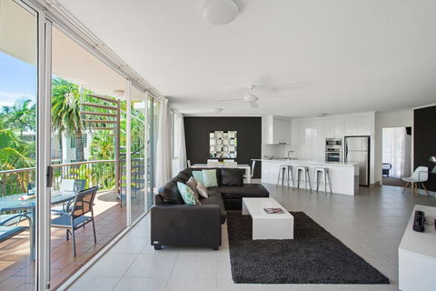 Noosa Tropicana - Tourism Noosa 10