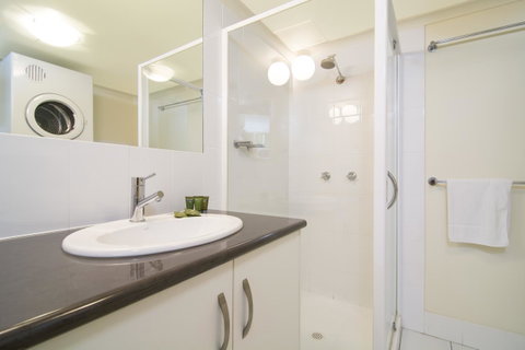 The Port Douglas Queenslander - Tourism Noosa 10