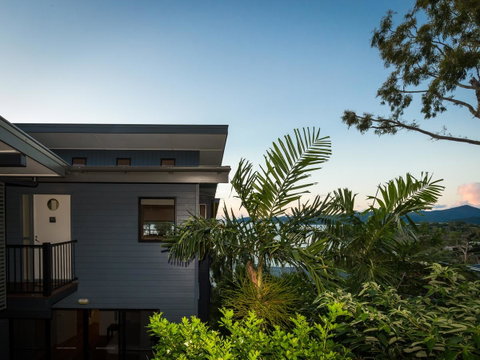 Shorelines - Tourism Noosa 25