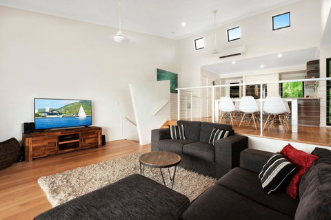 Shorelines - Tourism Noosa 11
