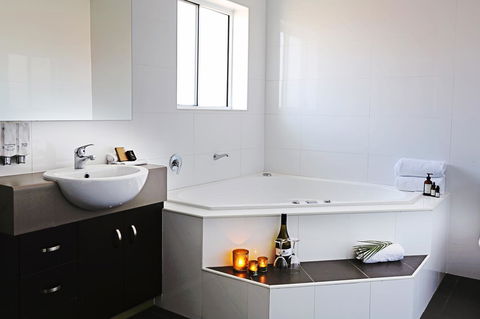 Drovers Motor Inn - Tourism Noosa 16