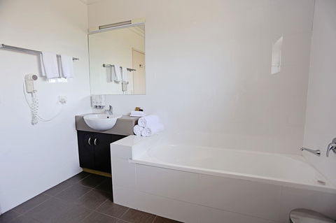Drovers Motor Inn - Tourism Noosa 12