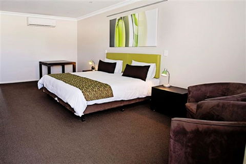 Drovers Motor Inn - Tourism Noosa 6