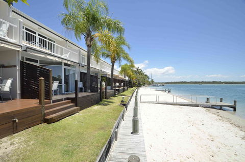 Skippers Cove Waterfront Resort - Tourism Noosa 22