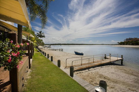 Skippers Cove Waterfront Resort - Tourism Noosa 2