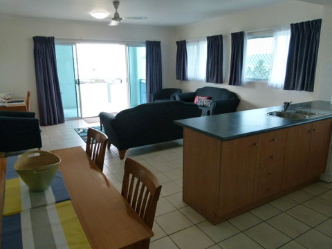 Madison Ocean Breeze Apartments - Tourism Noosa 25