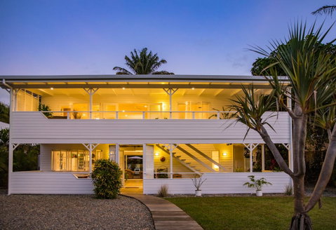 Jamaica Beach House - Tourism Noosa 24