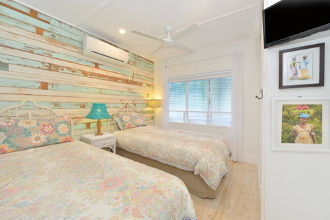 Jamaica Beach House - Tourism Noosa 43