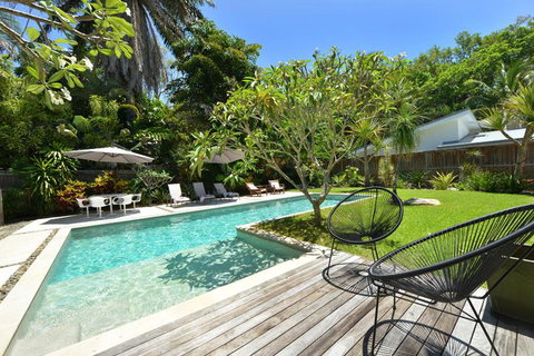 Jamaica Beach House - Tourism Noosa 4