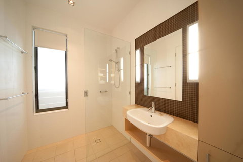 The Boathouse Apartments - Tourism Noosa 13