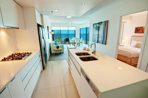 Reflections Tower Two - Tourism Noosa 15