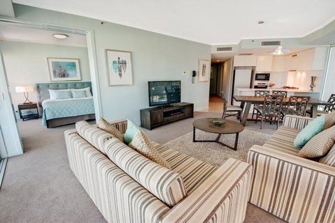 Reflections Tower Two - Tourism Noosa 17