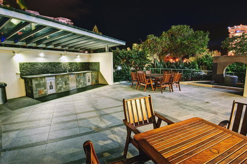 Reflections Tower Two - Tourism Noosa 24