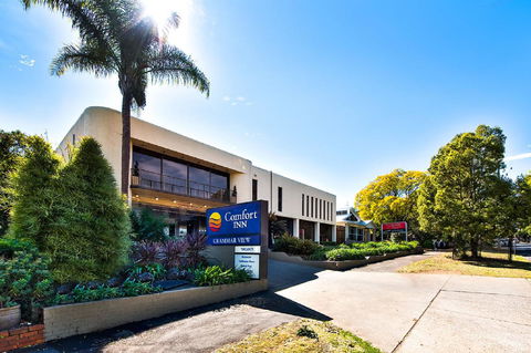 Comfort Inn Grammar View - Tourism Noosa 2